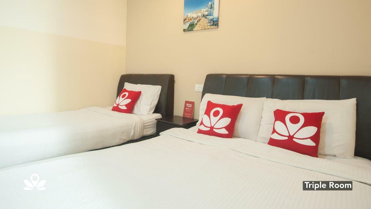Zen Rooms Golden Star Куантан Екстер'єр фото